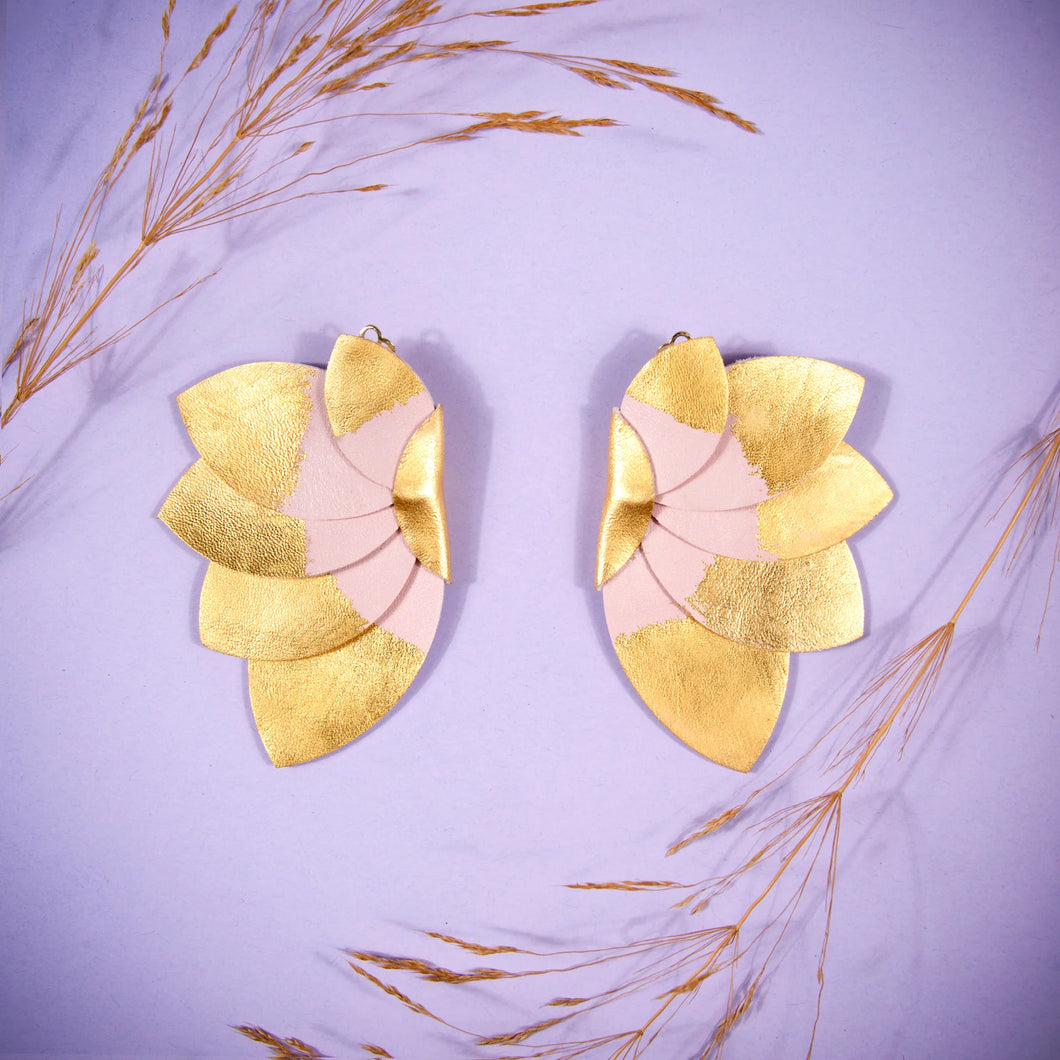 PLUMERIA EARRINGS SOFT PINK