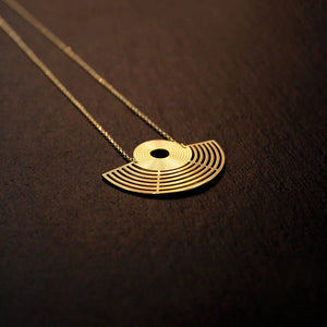 LARGE AMPHITHEATER NECKLACE