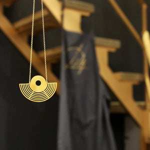 LARGE AMPHITHEATER NECKLACE