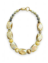 Load image into Gallery viewer, MOTHER OF PEARL GEOMETRIC NECKLACE
