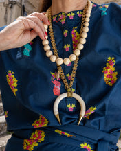 Load image into Gallery viewer, NONI BEIGE NECKLACE
