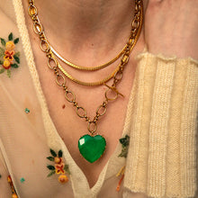 Load image into Gallery viewer, AMORE NECKLACE WITH GREEN HEART
