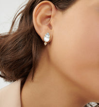 Load image into Gallery viewer, CHIARA EARRINGS
