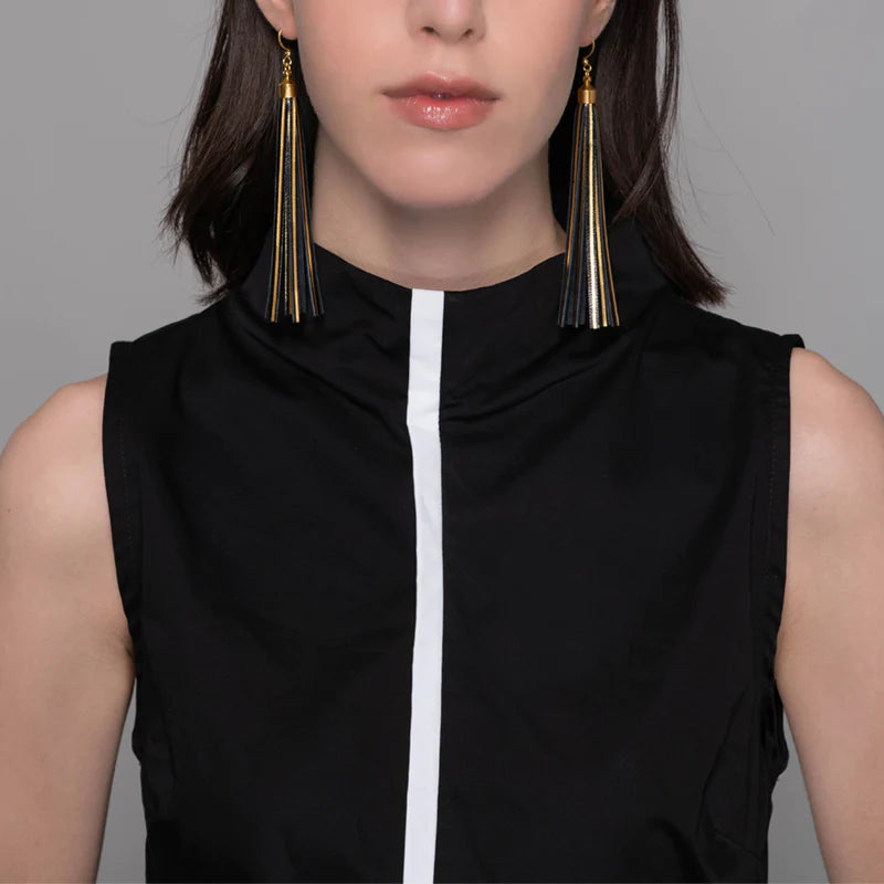 TAIL GOLD LEAF EARRINGS