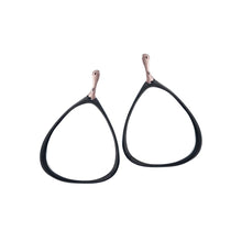 Load image into Gallery viewer, PETAL EARRINGS
