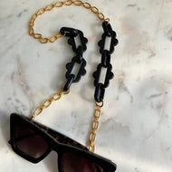 FRAME CHAINS WITH ACRYLIC